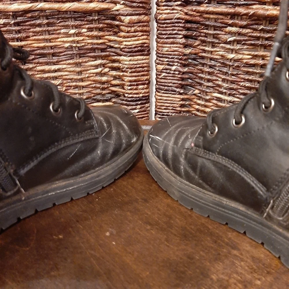 Skechers Boots Girls 3 Black Gravlen Combat Rainbow Kids Grunge Hipster Pride